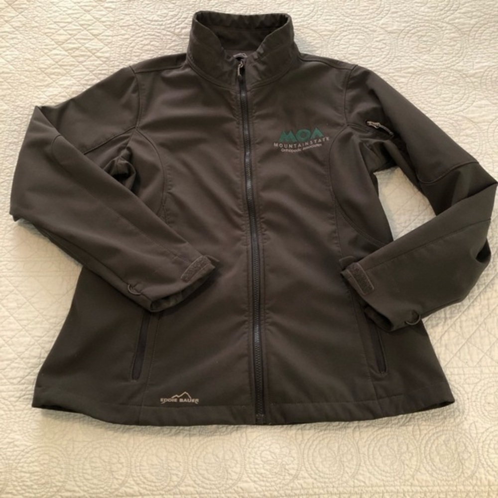 Eddie Bauer full zip soft shell jacket. Size large.